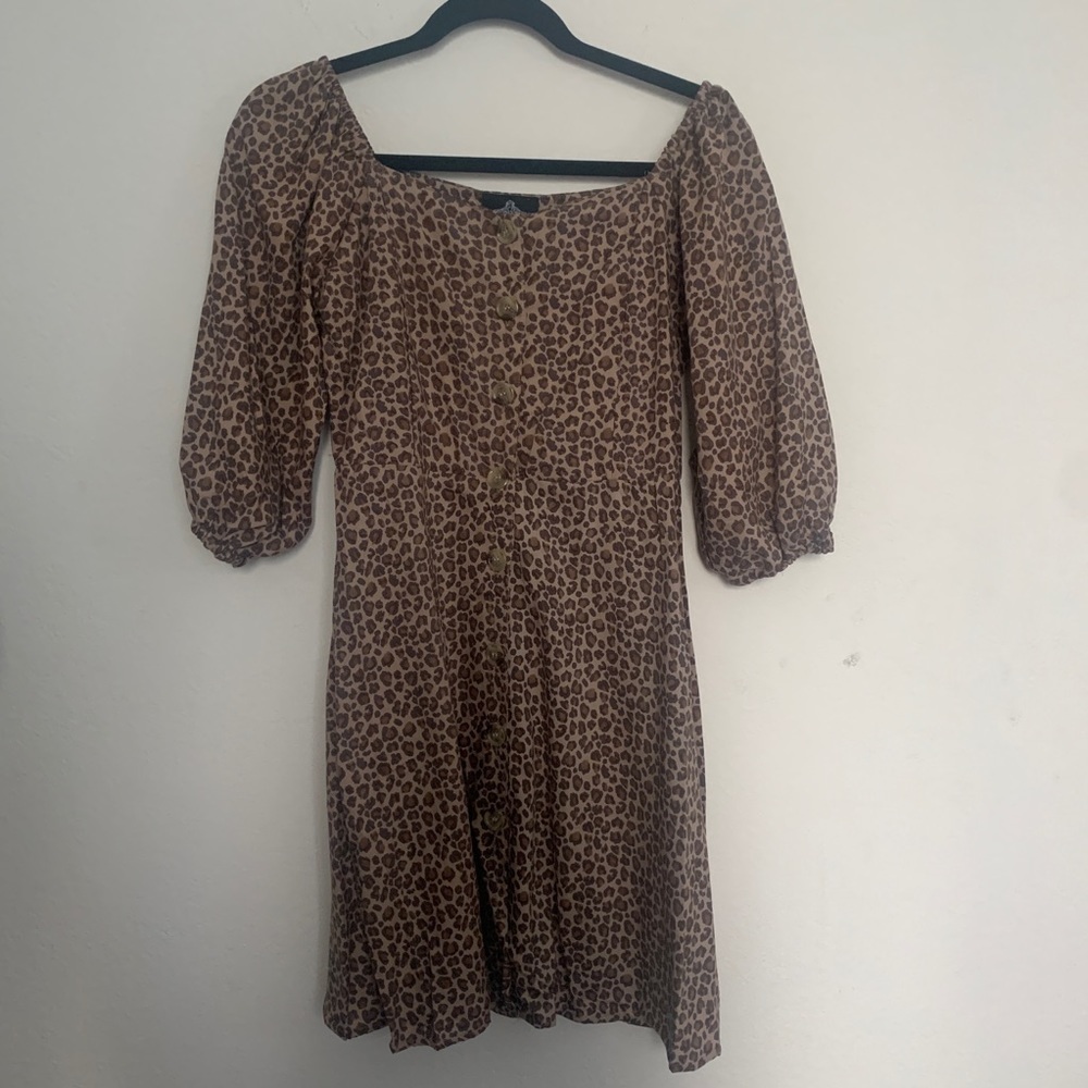 NWT Francesca’s Abrie Leopard Button Down Dress - Picture 3 of 4